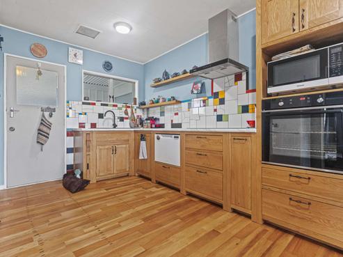 101B Fairy Springs Road, Fairy Springs