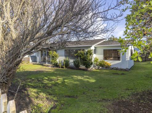55 Walton Road, Paraparaumu Beach