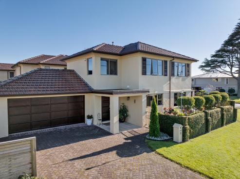 15 Edgecumbe Road, Tauranga Central