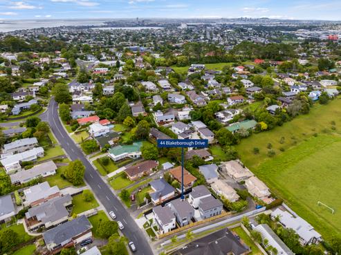 44D Blakeborough Drive, Forrest Hill