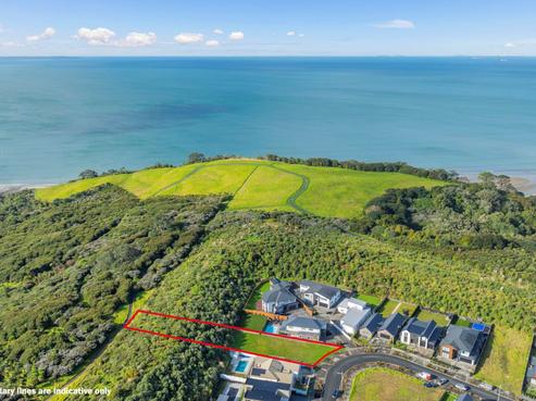 37 Headsail Drive, Long Bay