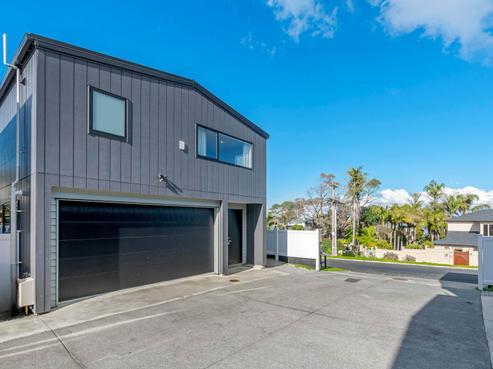 8A Ringwood Street, Torbay