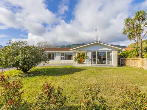 11 Matai Street, Waikanae