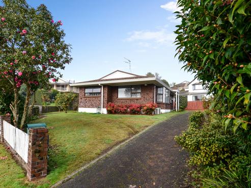 43A Sheridan Crescent, Leamington