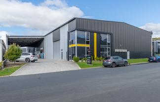 Quality office plus warehouse