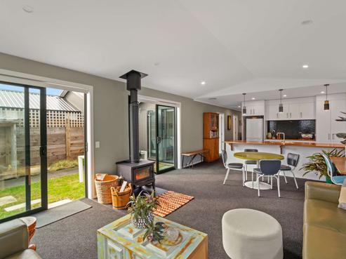 19 Sponge Bay Road, Tamarau