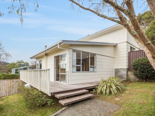 15 Robson Street, Stokes Valley