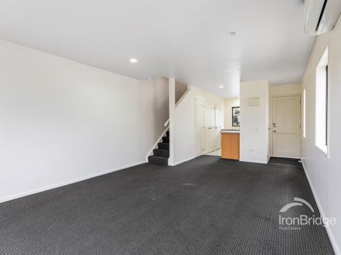 3/10 John Jennings Drive, Oteha