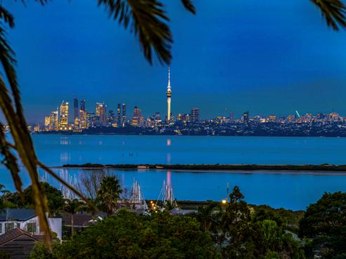 18 Marina View Drive, West Harbour