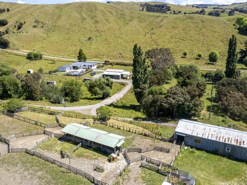 411 Cannock Road, Hinakura