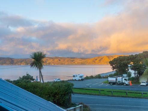 11/231 Marine Parade, Seatoun