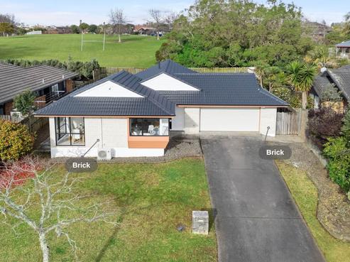 26 Summermist Drive, Northpark