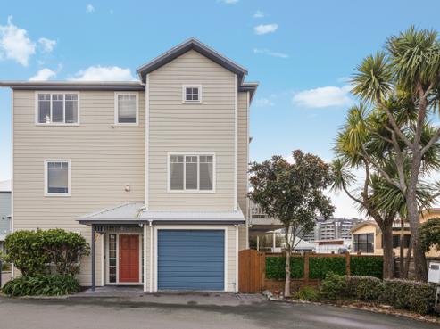 1/10 Colombo Street, Newtown