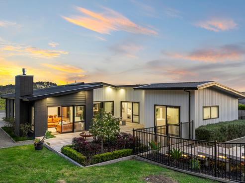 49 Jack Lachlan Drive, Beachlands