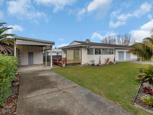 2/3 Bahama Place, Parahaki