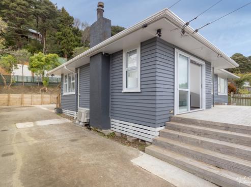 16 Bull Avenue, Wainuiomata