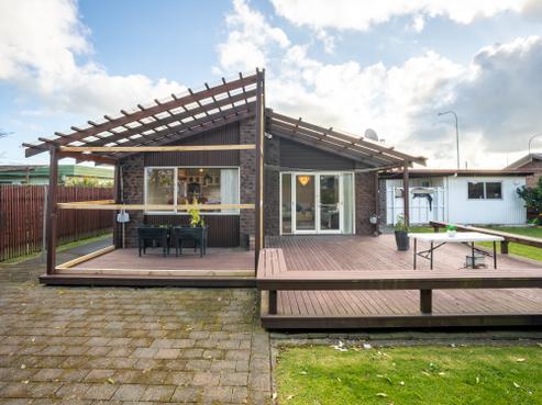 6 Chichester Drive, Rosehill