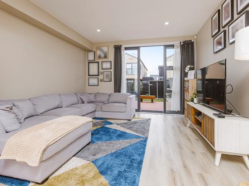 12 Dignity Street, Papakura