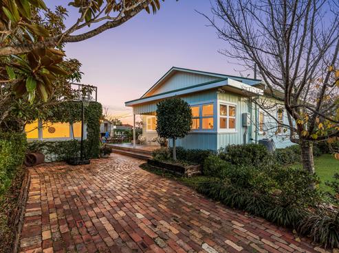 21 Clarence Road, Northcote Point