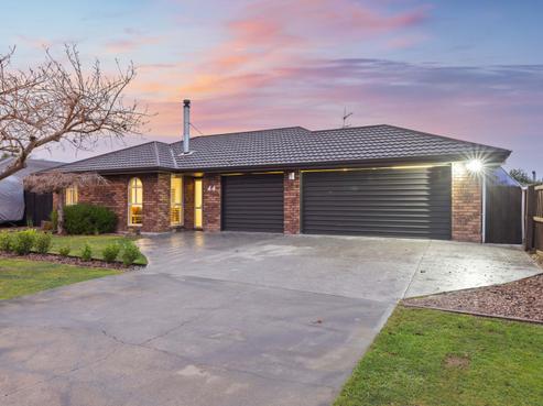 44 Welsford Street, Woodend