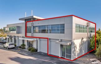 MODERN OFFICE AND WAREHOUSE IN CENTRAL LOCATION
