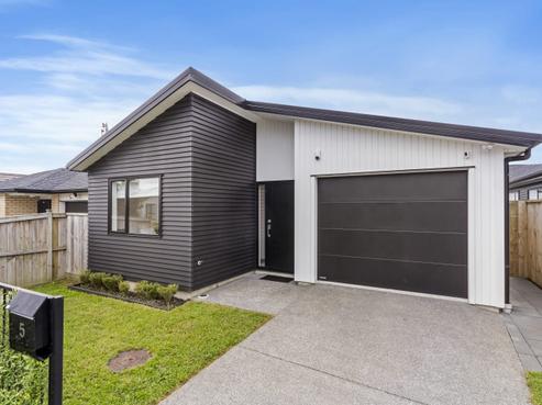 5 Castlepoint Avenue, Takanini