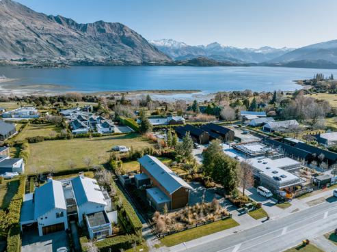 168A Beacon Point Road, Wanaka