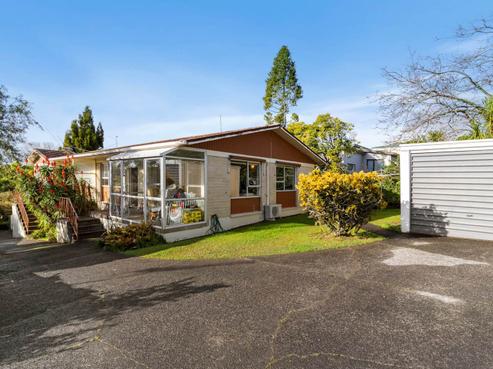 2/29 Nui Mana Place, Te Atatu South