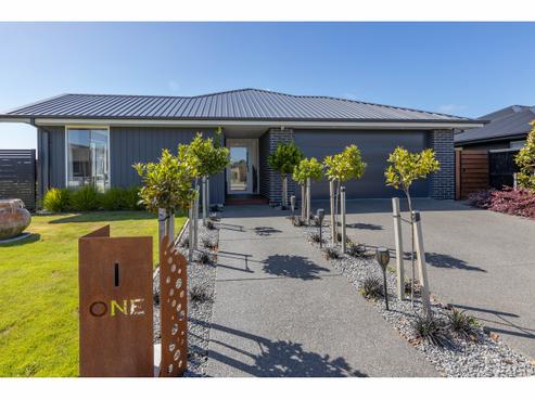 1 Tara Crescent, Woodend