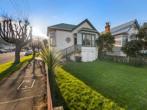 44 Law Street, Caversham