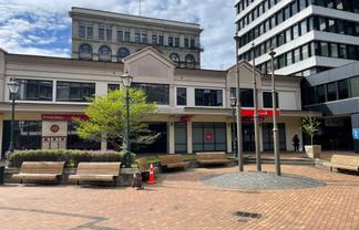 Plaza House/Exchange Office Suite 216m2