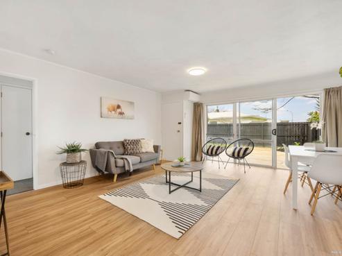 4/59 Puhinui Road, Manukau