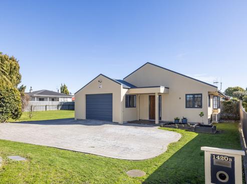 1420B Karamu Road North, Mayfair
