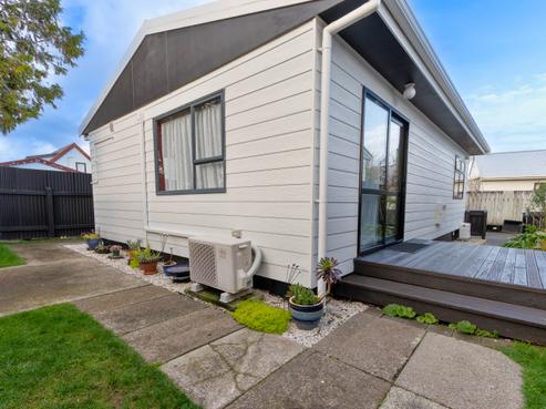 18C Hereford Street, Springvale
