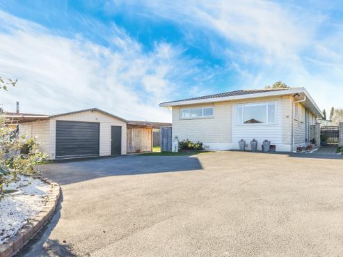 38 Farnham Drive, Richmond