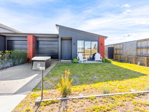 5 Makomako Crescent, Wharewaka