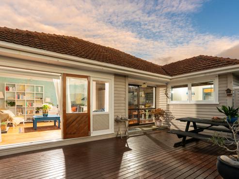 108 Wellington Road, Paekakariki