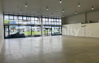 Showrrom Space | 327sqm | Mount Wellington