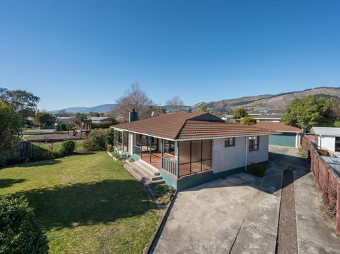 7 Field Place, Richmond