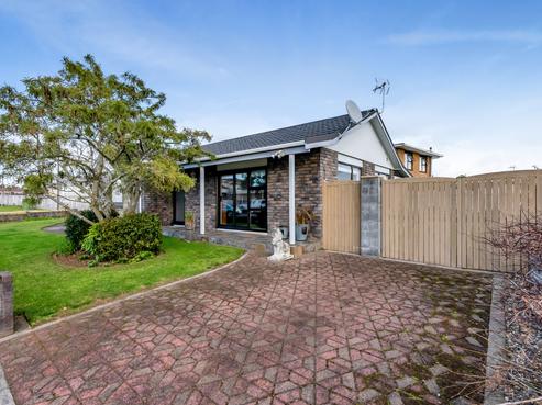 25 Puketotara Street, Highlands Park