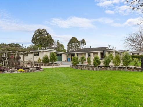 24 Koputaroa Road, Levin