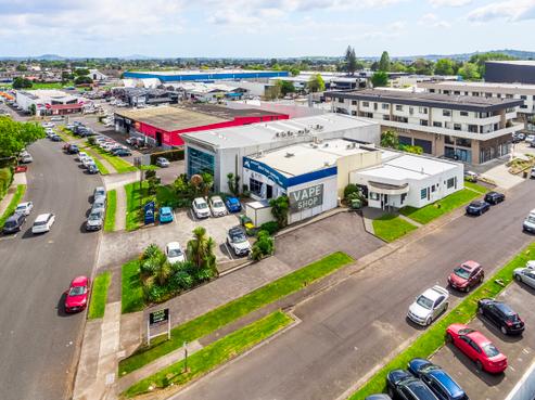 2/15 Jack Conway Avenue, Manukau