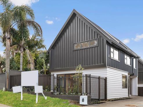 71A Seaview Road, Castor Bay