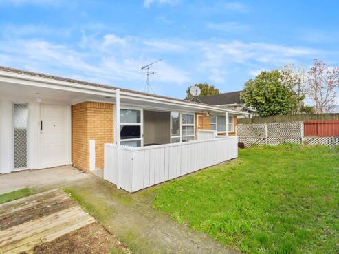 2/41 Russell Road, Manurewa