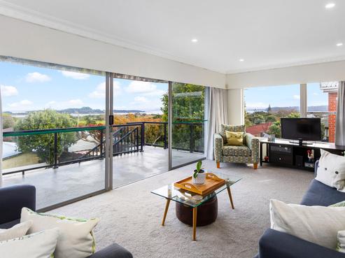 121 Wallace Road, Mangere Bridge