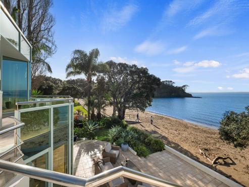 1/9 The Esplanade, Castor Bay