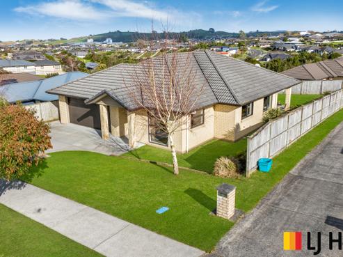 15 Parkgrove Crescent, Pokeno