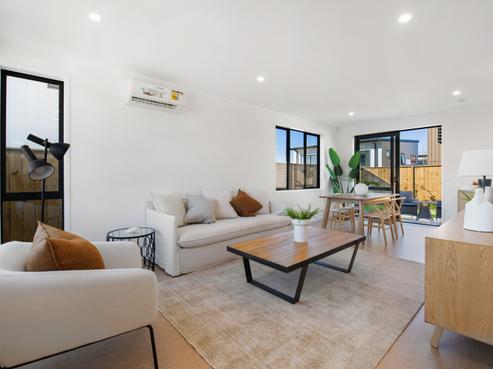 37 Nga Pona Toru Road, Flat Bush