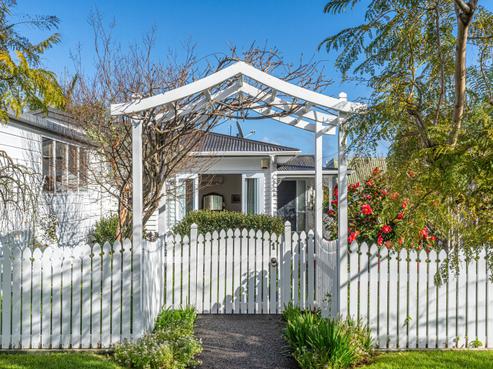 1 Fraser Road, Narrow Neck