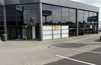 High-profile office/showroom - Penrose